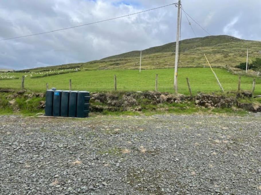 Mountain View - Cosy Country Cottage Cahersiveen Extérieur photo