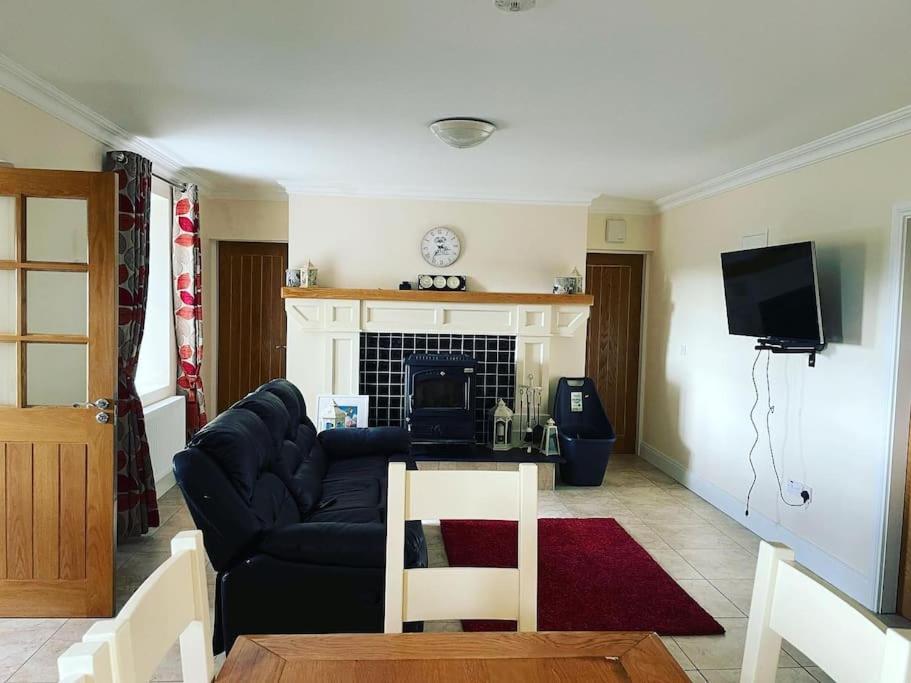 Mountain View - Cosy Country Cottage Cahersiveen Extérieur photo